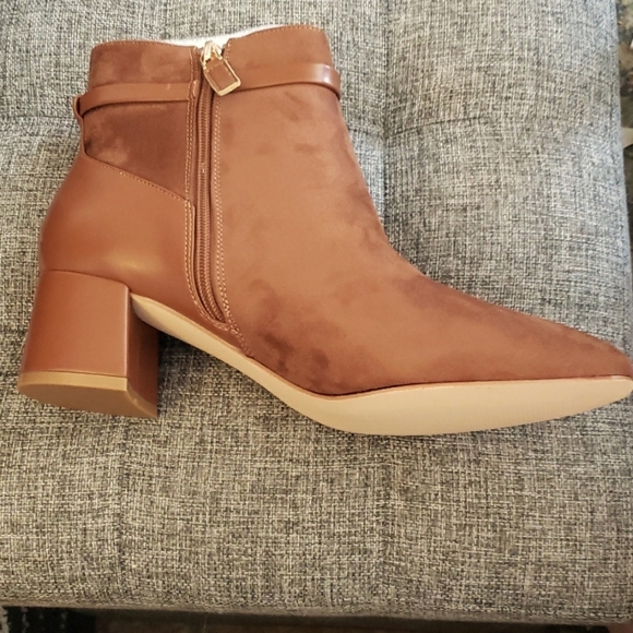 Coutgo Chunky Heel Round Toe Side Zip Metal Buckle Ankle Boots in Brown Size 9.5 - Picture 2 of 9